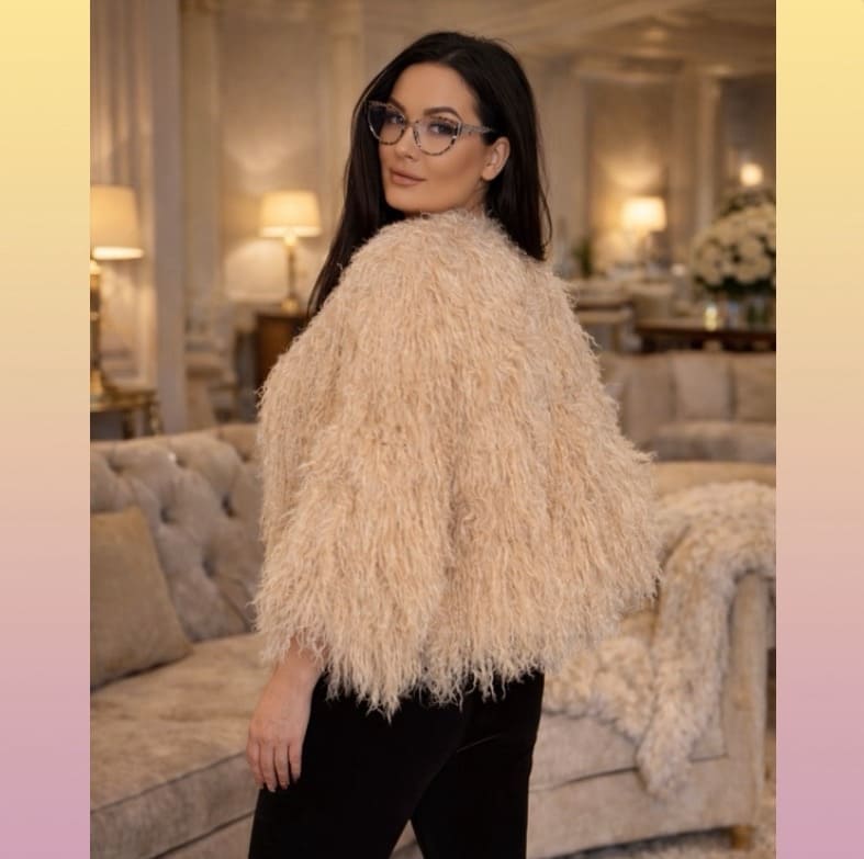 087